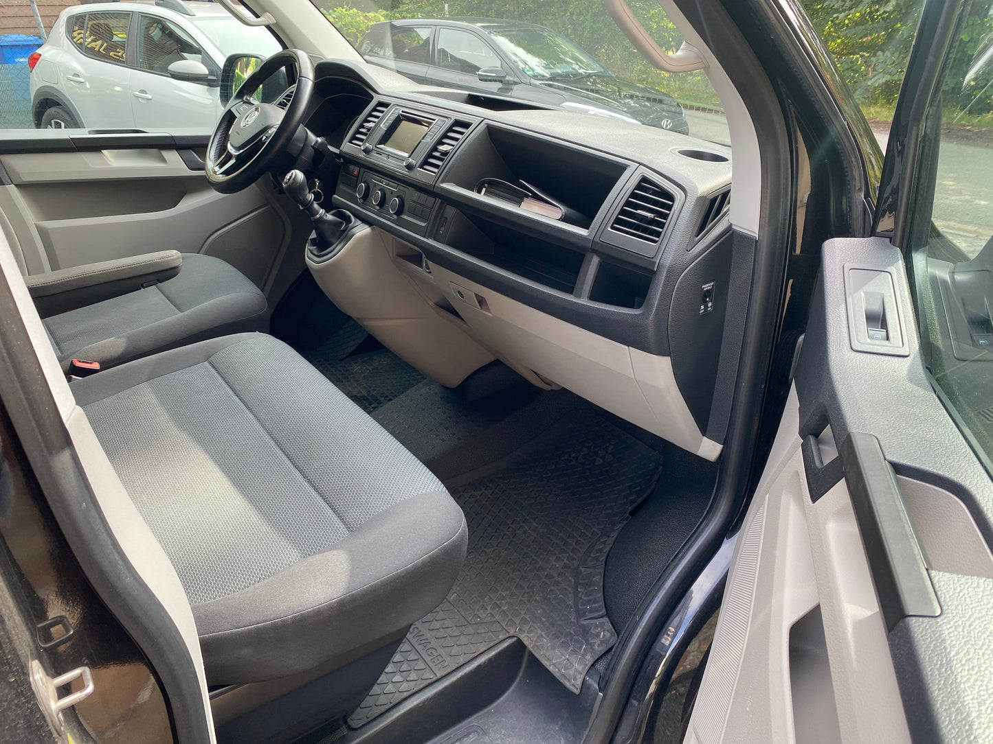 Volkswagen T6 Transporter Kasten-Kombi LED Standheizung